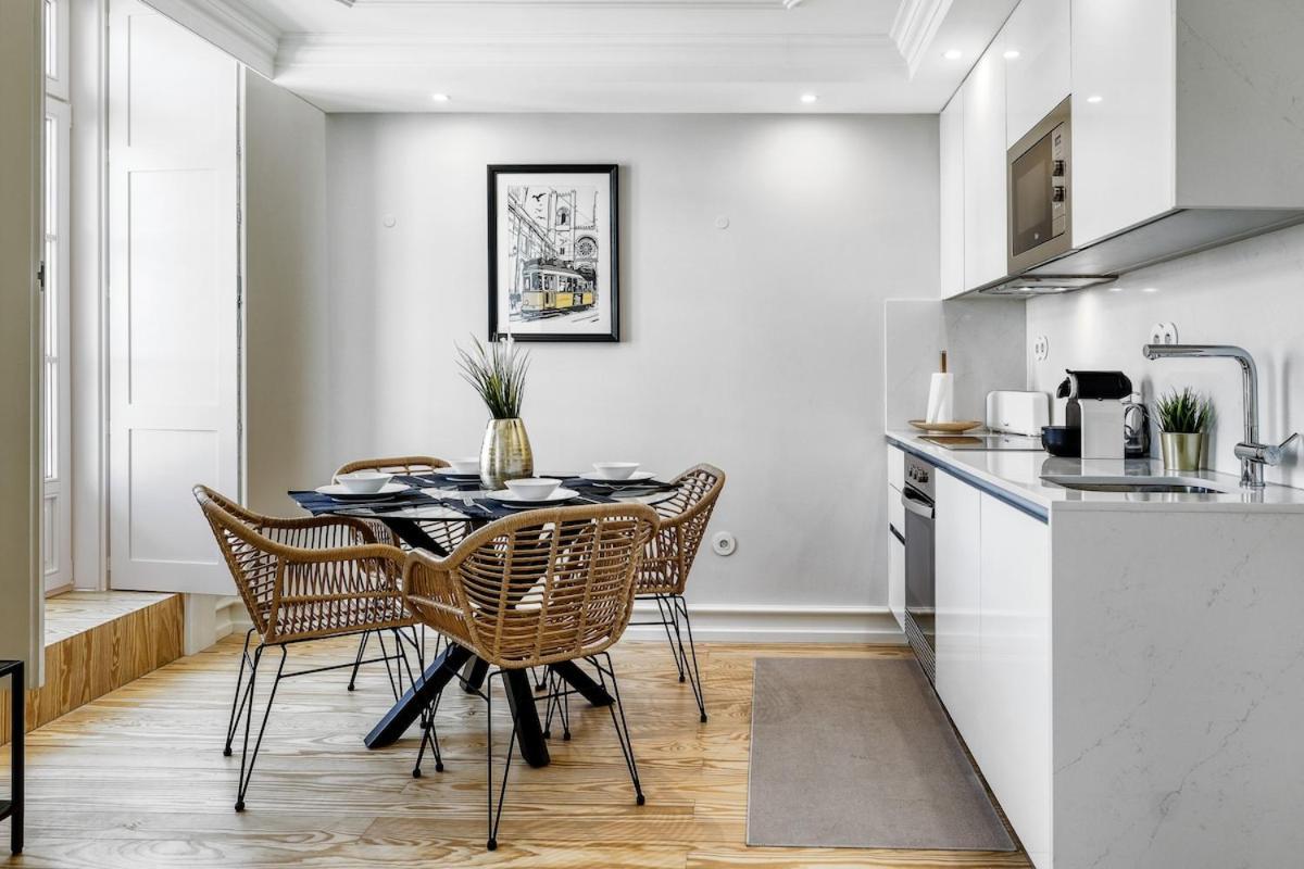 Lisbon Beautiful 2 Bedroom Apartment With Views In Rua Augusta ליסבון מראה חיצוני תמונה