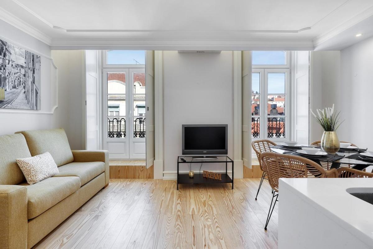 Lisbon Beautiful 2 Bedroom Apartment With Views In Rua Augusta ליסבון מראה חיצוני תמונה